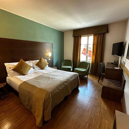 Hotel Cortese Armeno Eksteriør bilde