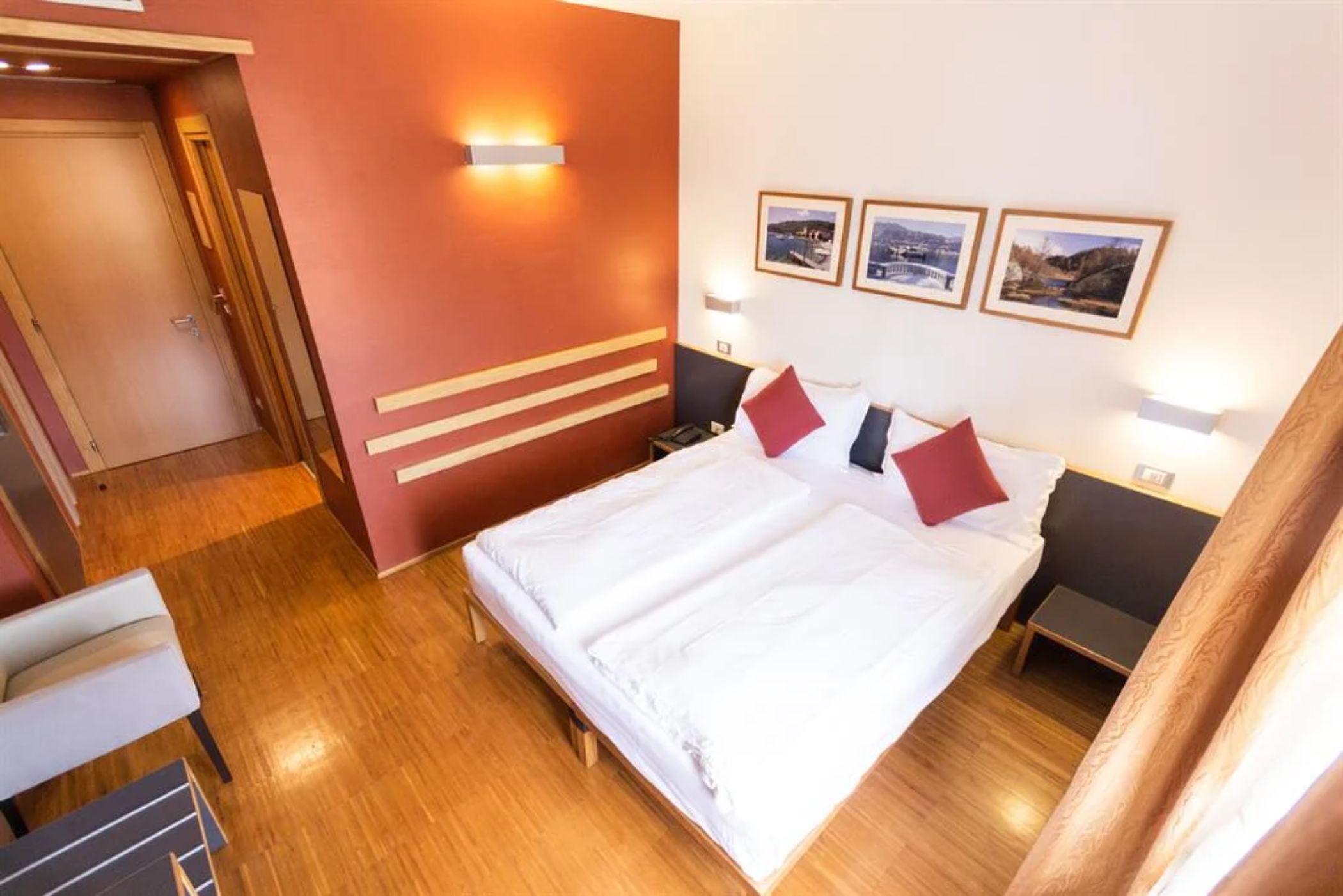 Hotel Cortese Armeno Eksteriør bilde