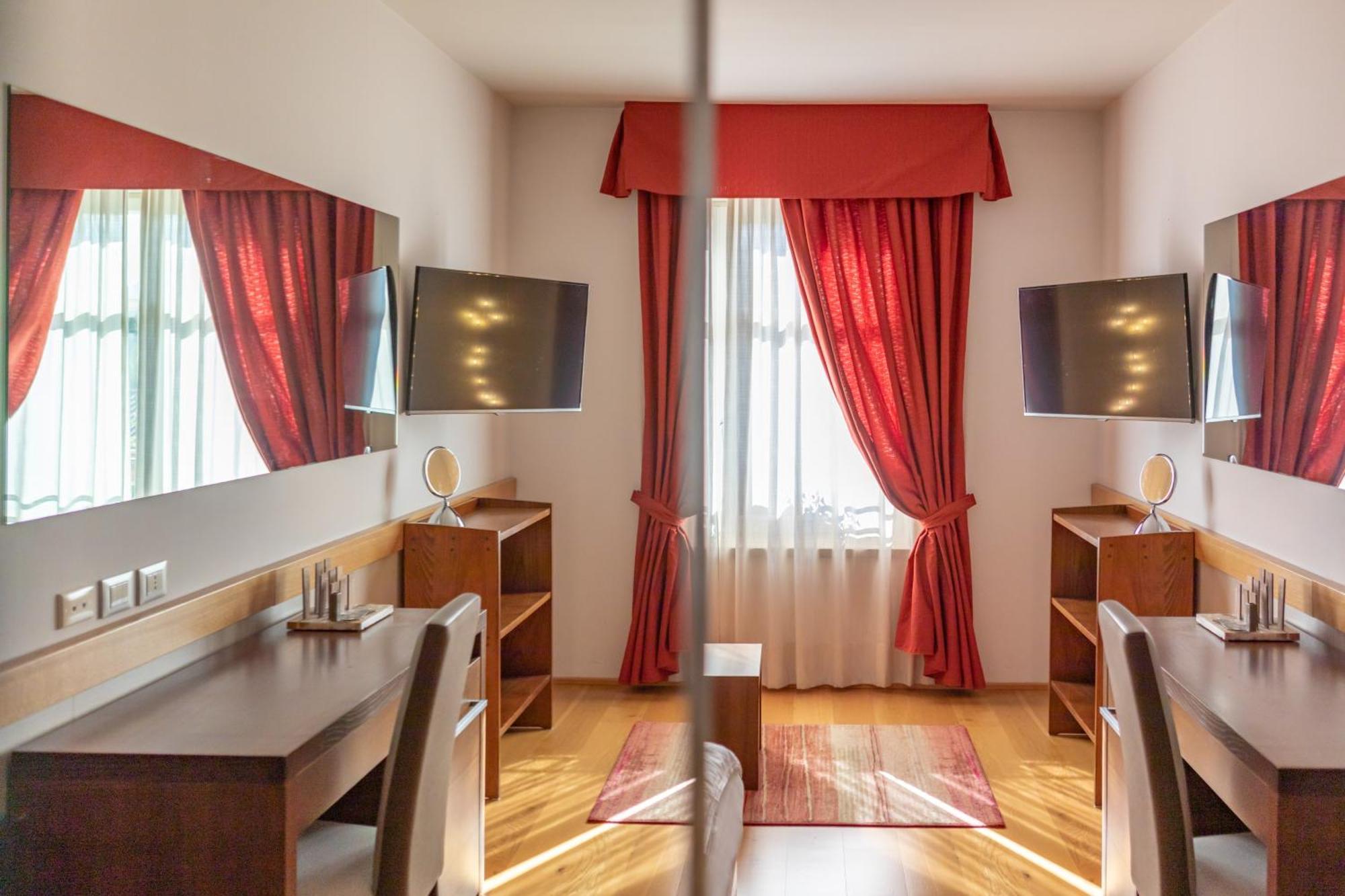 Hotel Cortese Armeno Eksteriør bilde