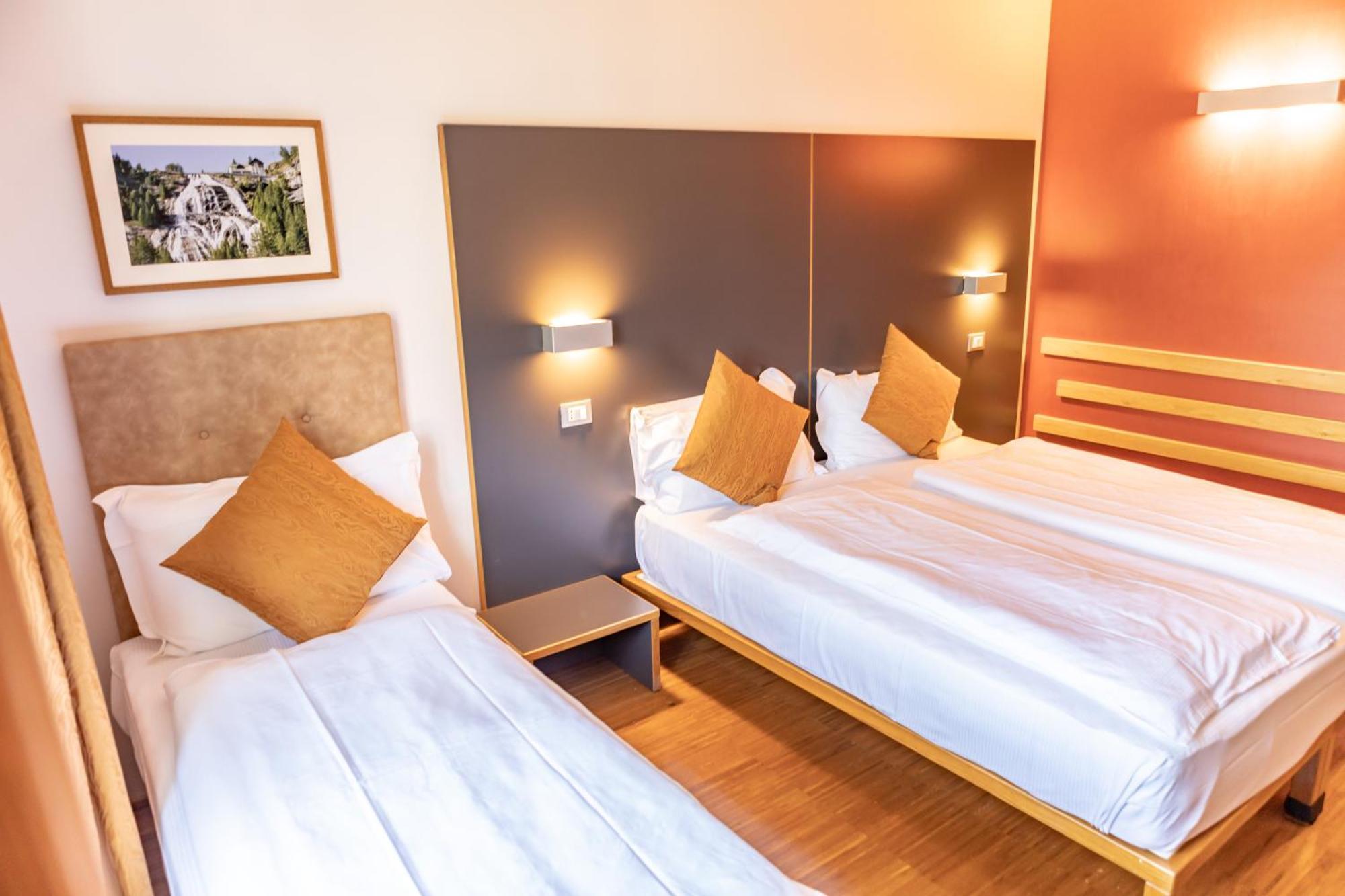 Hotel Cortese Armeno Eksteriør bilde