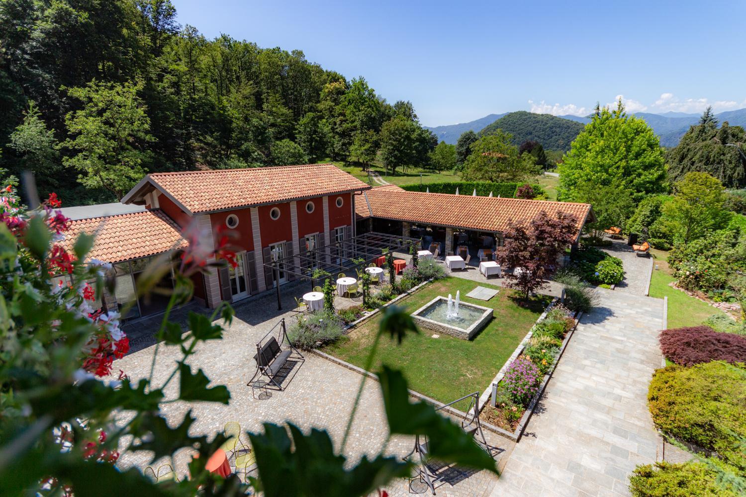 Hotel Cortese Armeno Eksteriør bilde